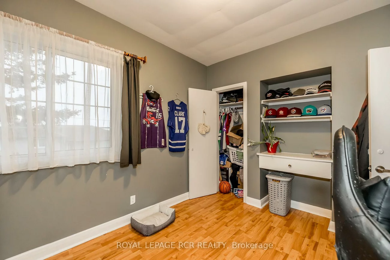 22, Centre, Bradford, Bradford West Gwillimbury