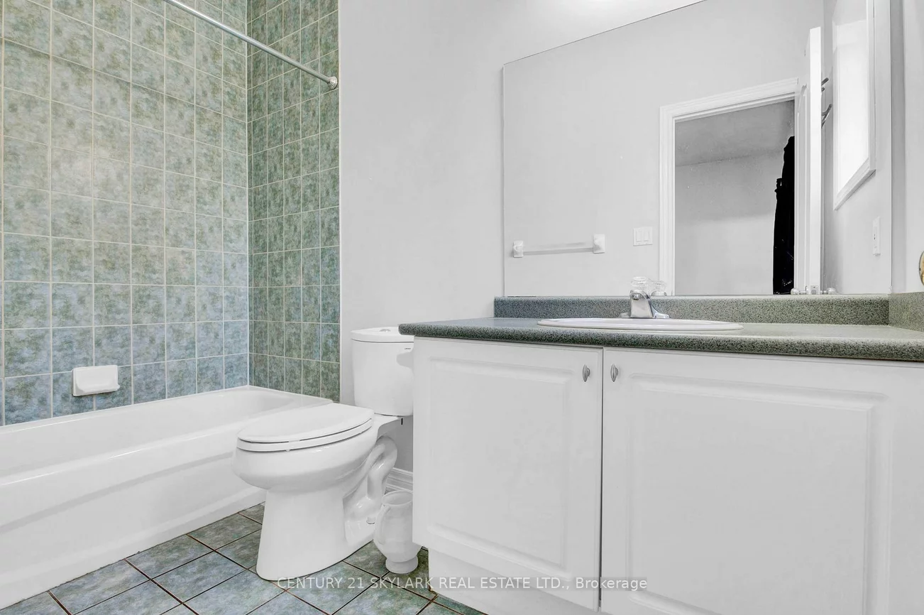 40, Highland, Bradford, Bradford West Gwillimbury