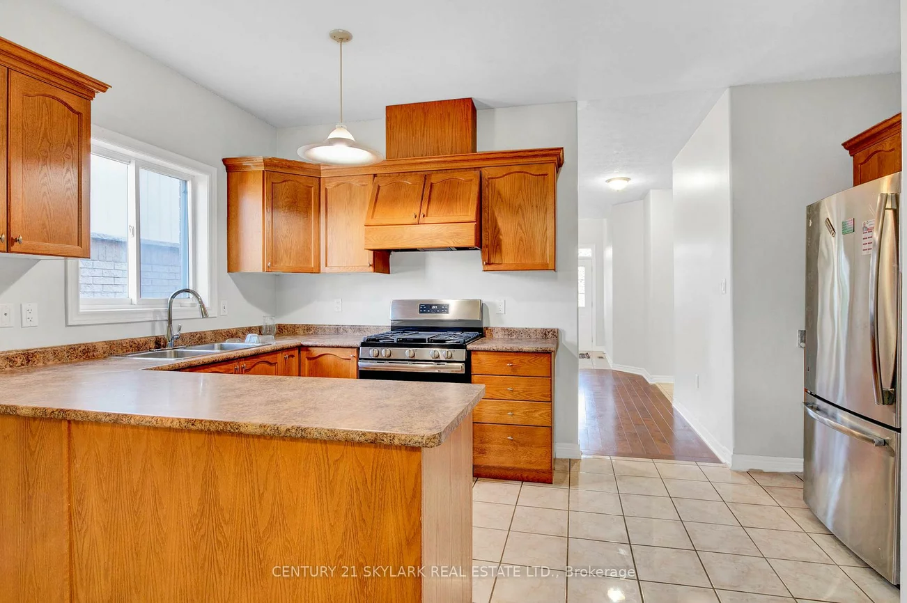 40, Highland, Bradford, Bradford West Gwillimbury