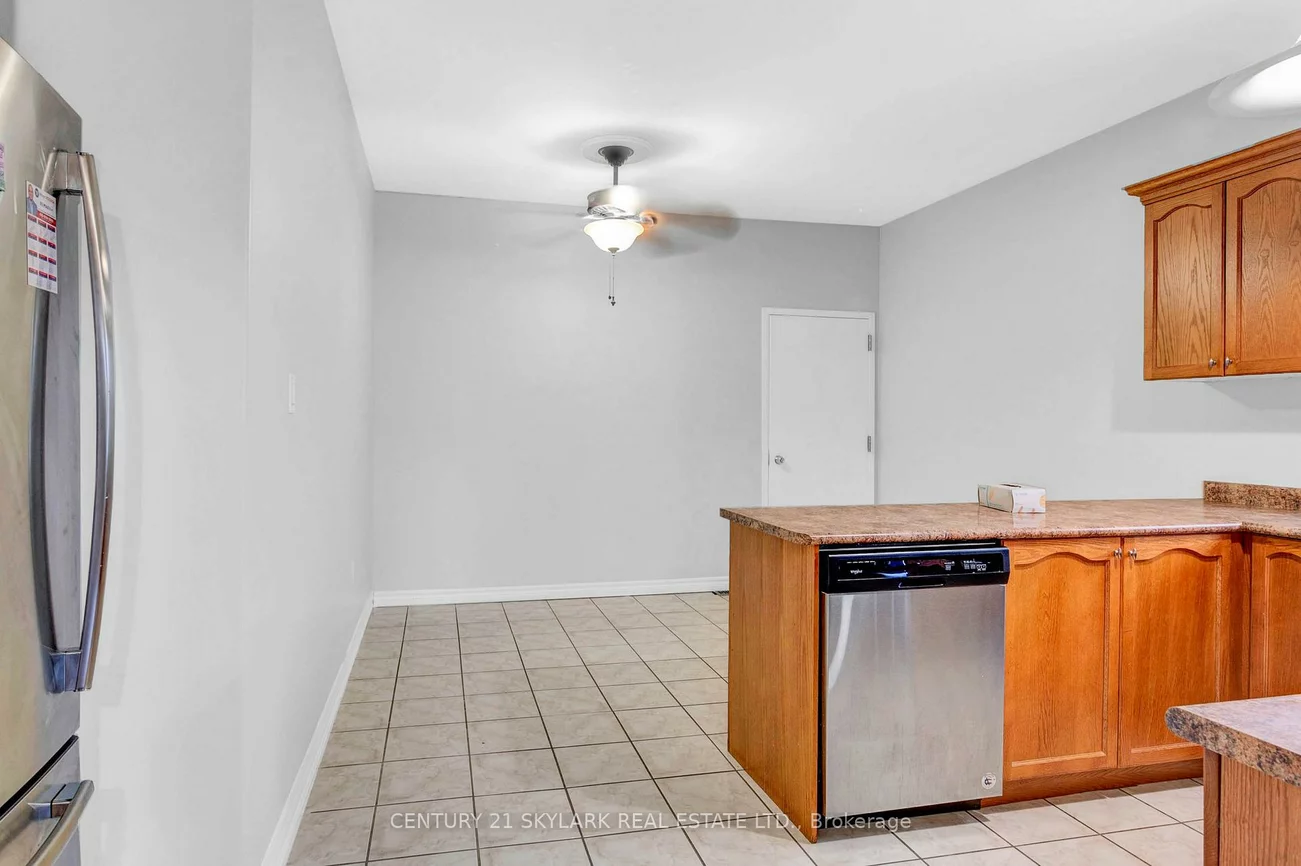 40, Highland, Bradford, Bradford West Gwillimbury