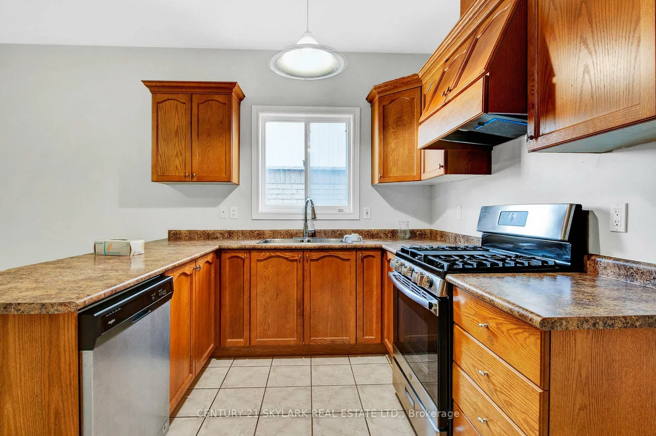 40, Highland, Bradford, Bradford West Gwillimbury