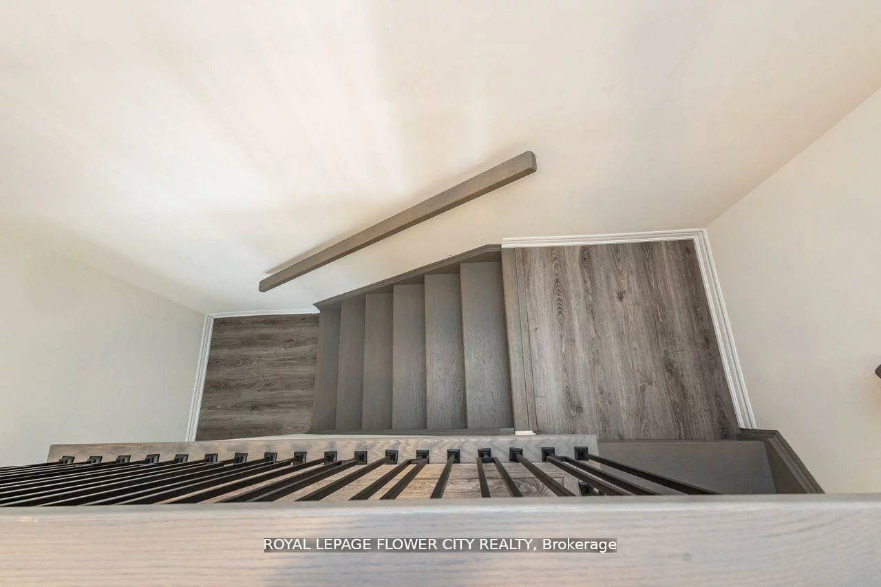 13, Ferragine, Bradford, Bradford West Gwillimbury