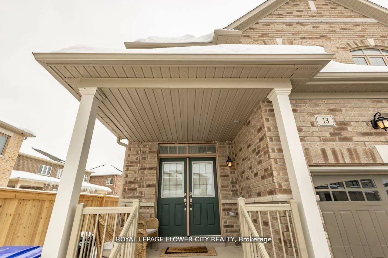 13, Ferragine, Bradford, Bradford West Gwillimbury