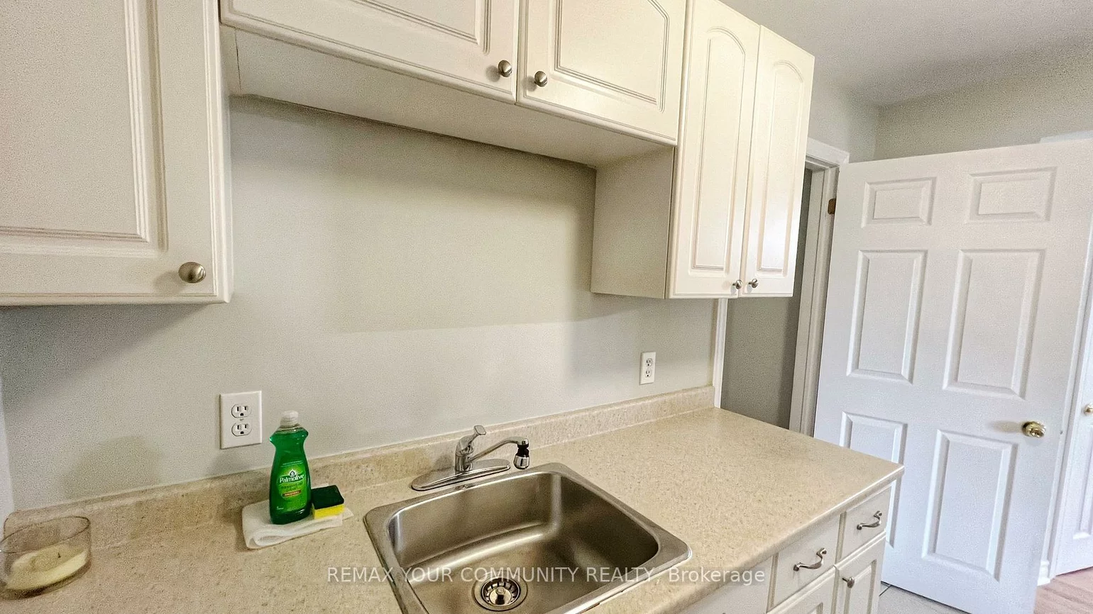 6, Veseli, Bradford, Bradford West Gwillimbury