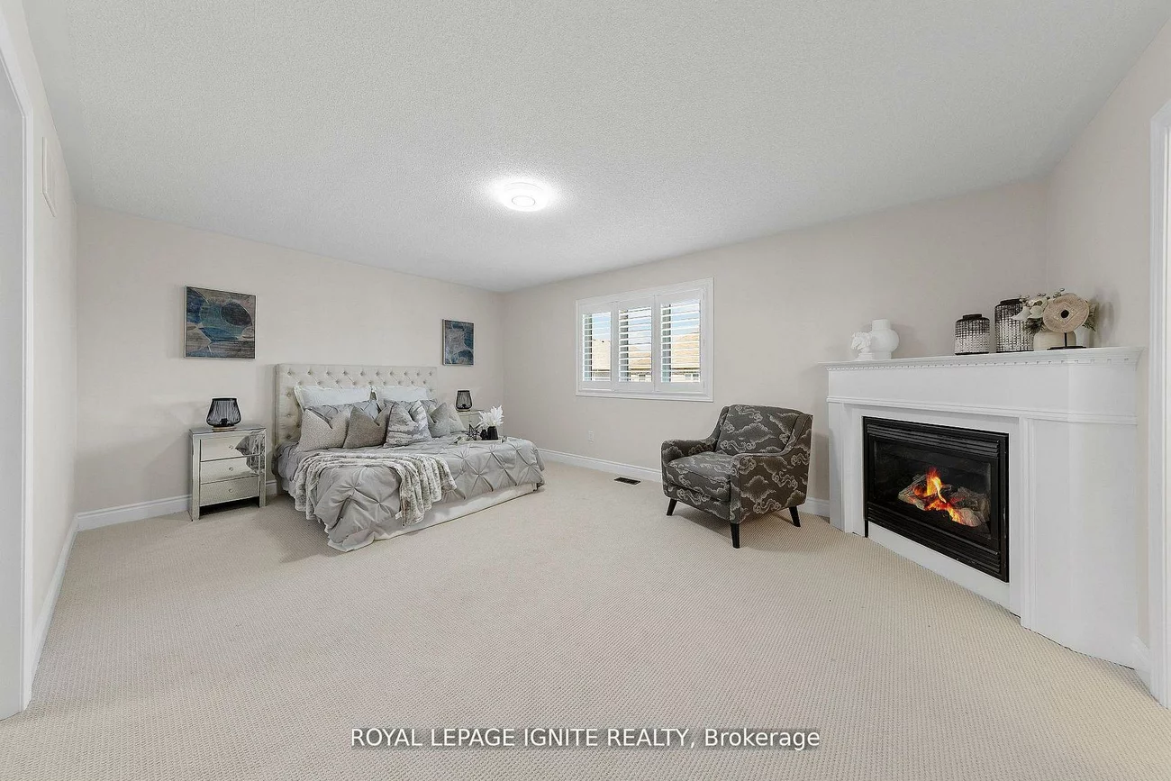 134, Gardiner, Bradford, Bradford West Gwillimbury