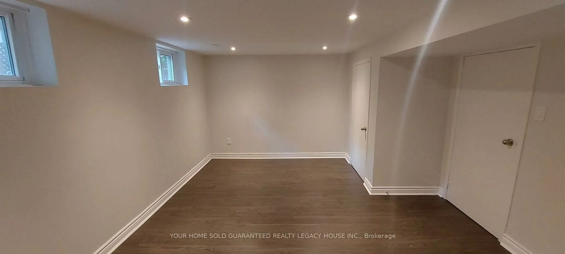 406, Orsi, Bradford, Bradford West Gwillimbury