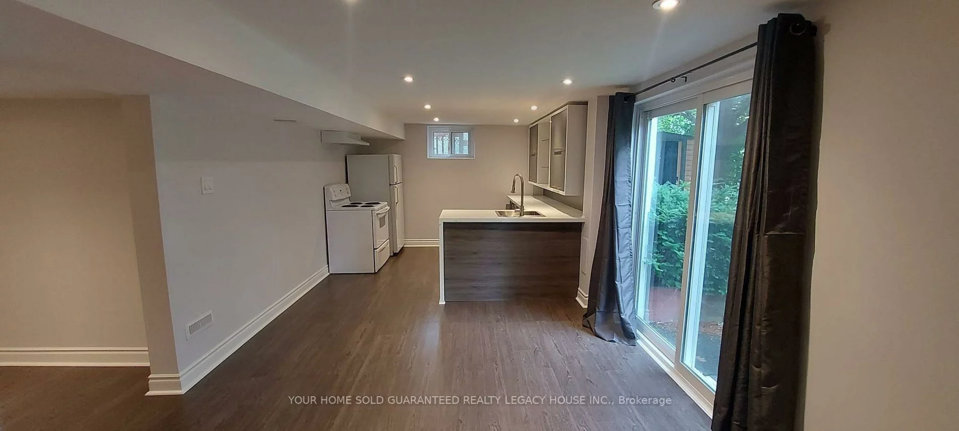 406, Orsi, Bradford, Bradford West Gwillimbury