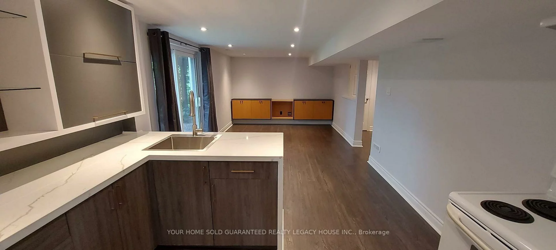 406, Orsi, Bradford, Bradford West Gwillimbury