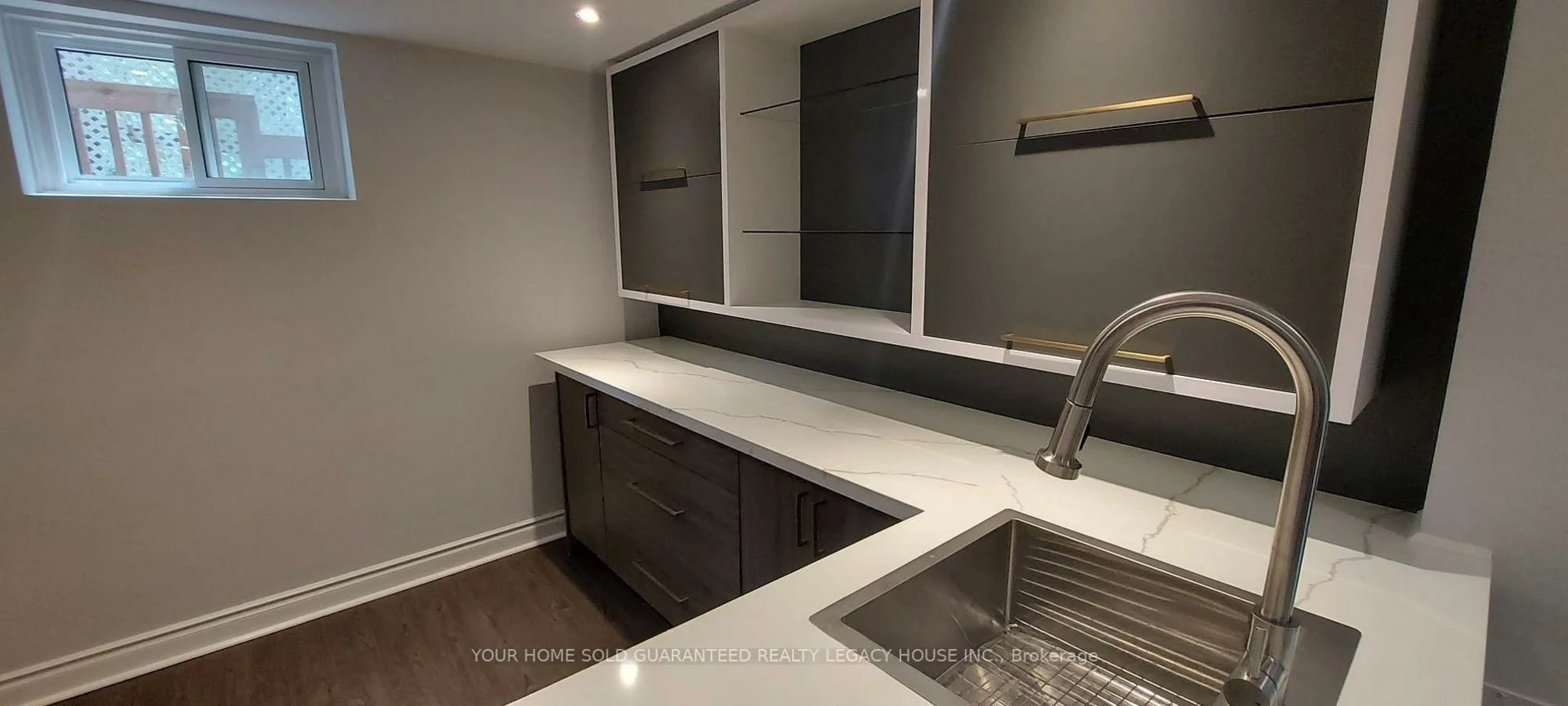 406, Orsi, Bradford, Bradford West Gwillimbury