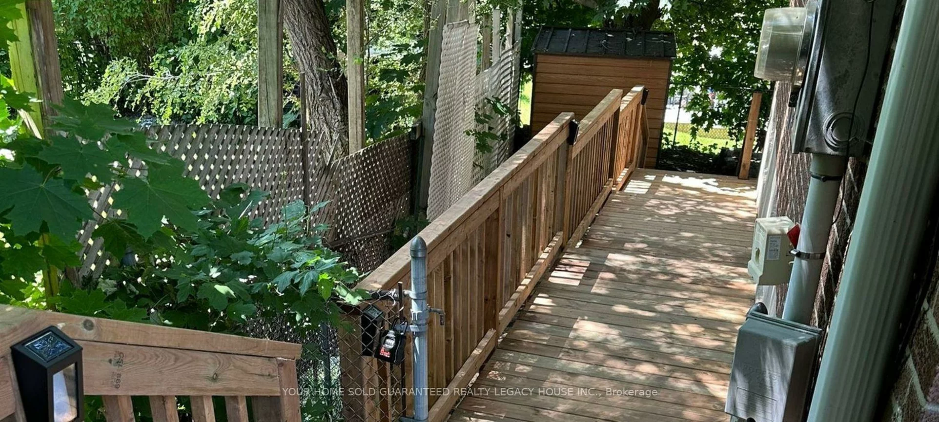 406, Orsi, Bradford, Bradford West Gwillimbury