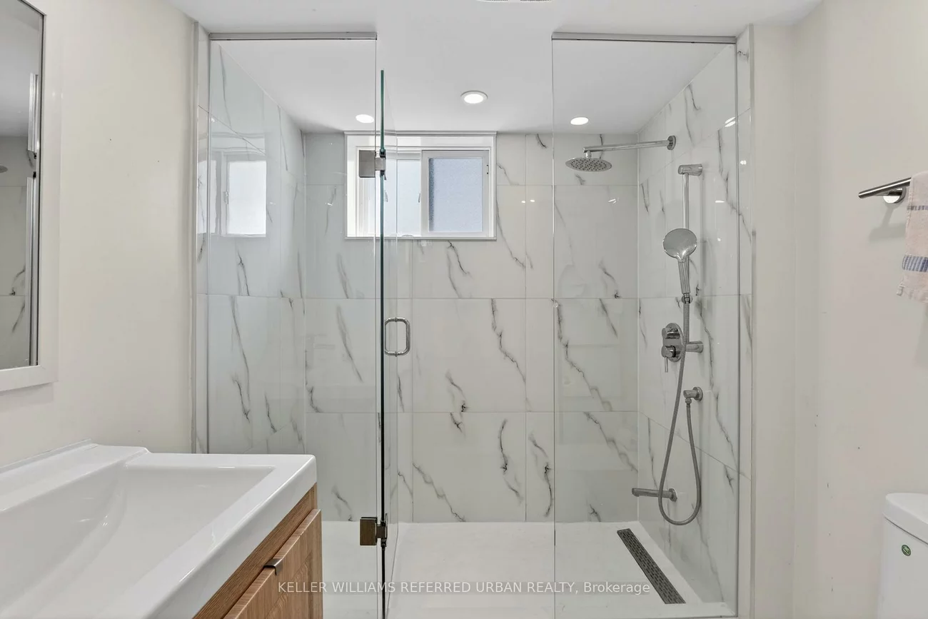 105, Martin, Bradford, Bradford West Gwillimbury