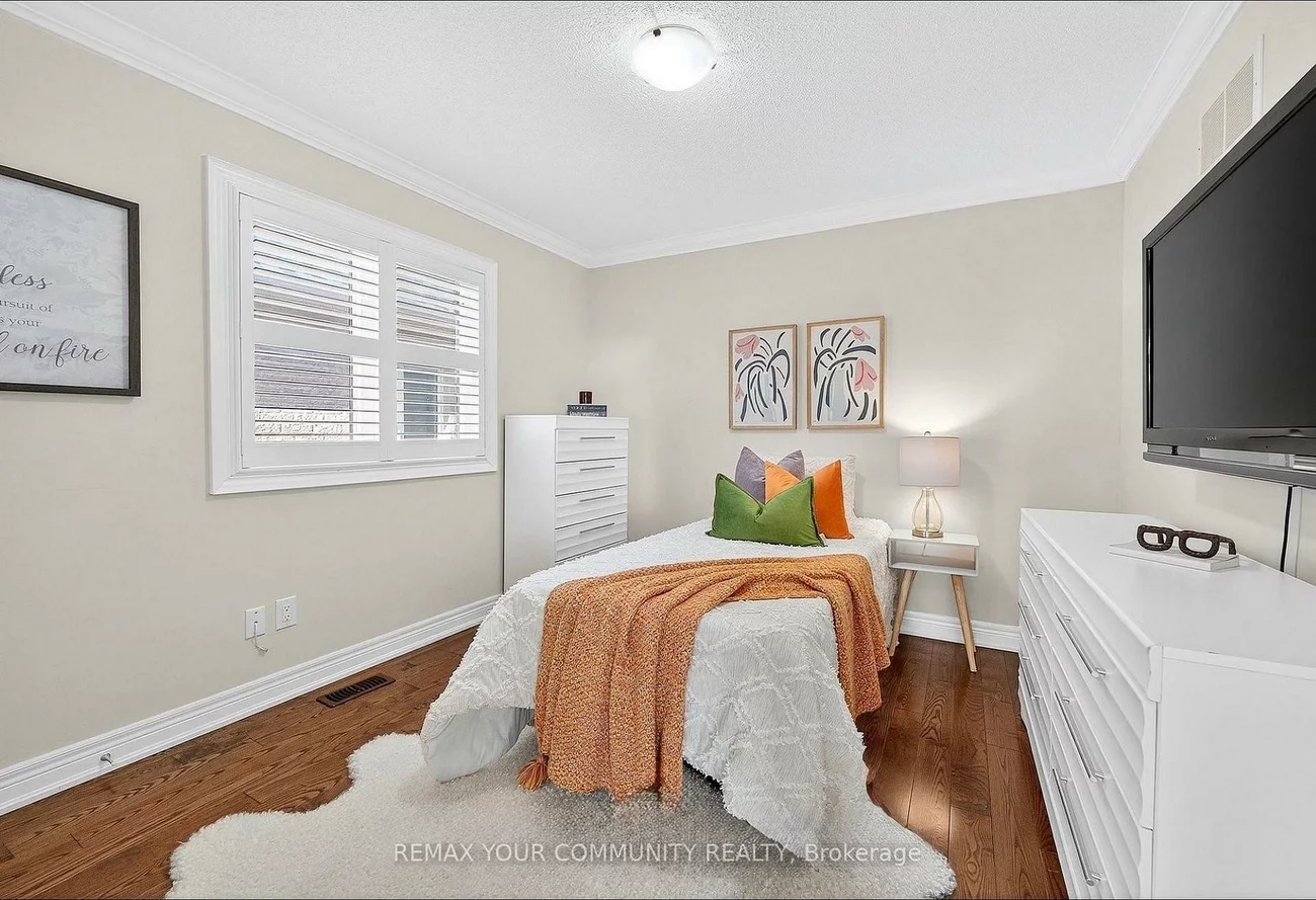 95, Chelsea, Bradford, Bradford West Gwillimbury