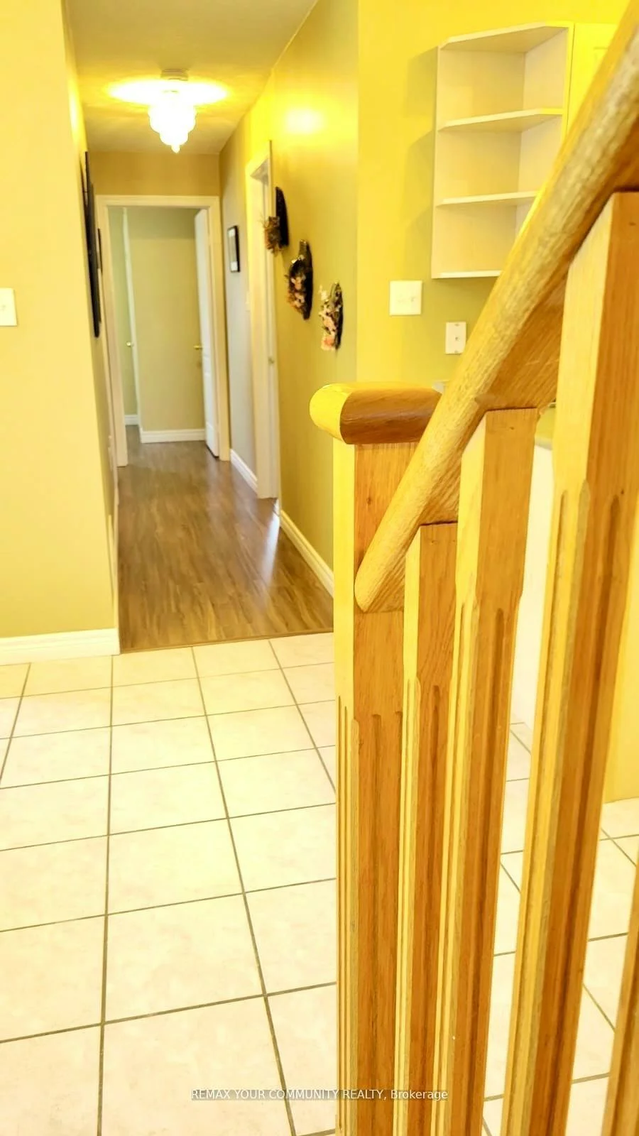 20, Veseli, Bradford, Bradford West Gwillimbury