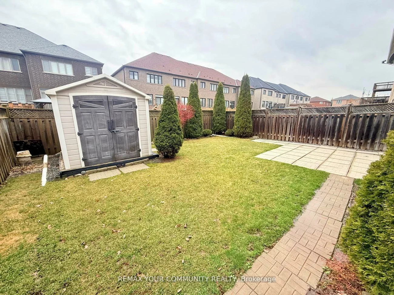 20, Veseli, Bradford, Bradford West Gwillimbury