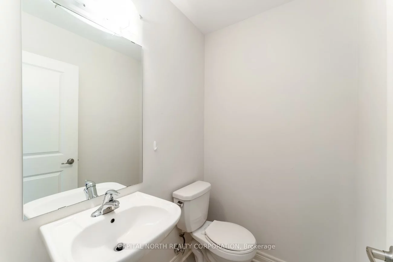 84, Fortis, Bradford, Bradford West Gwillimbury