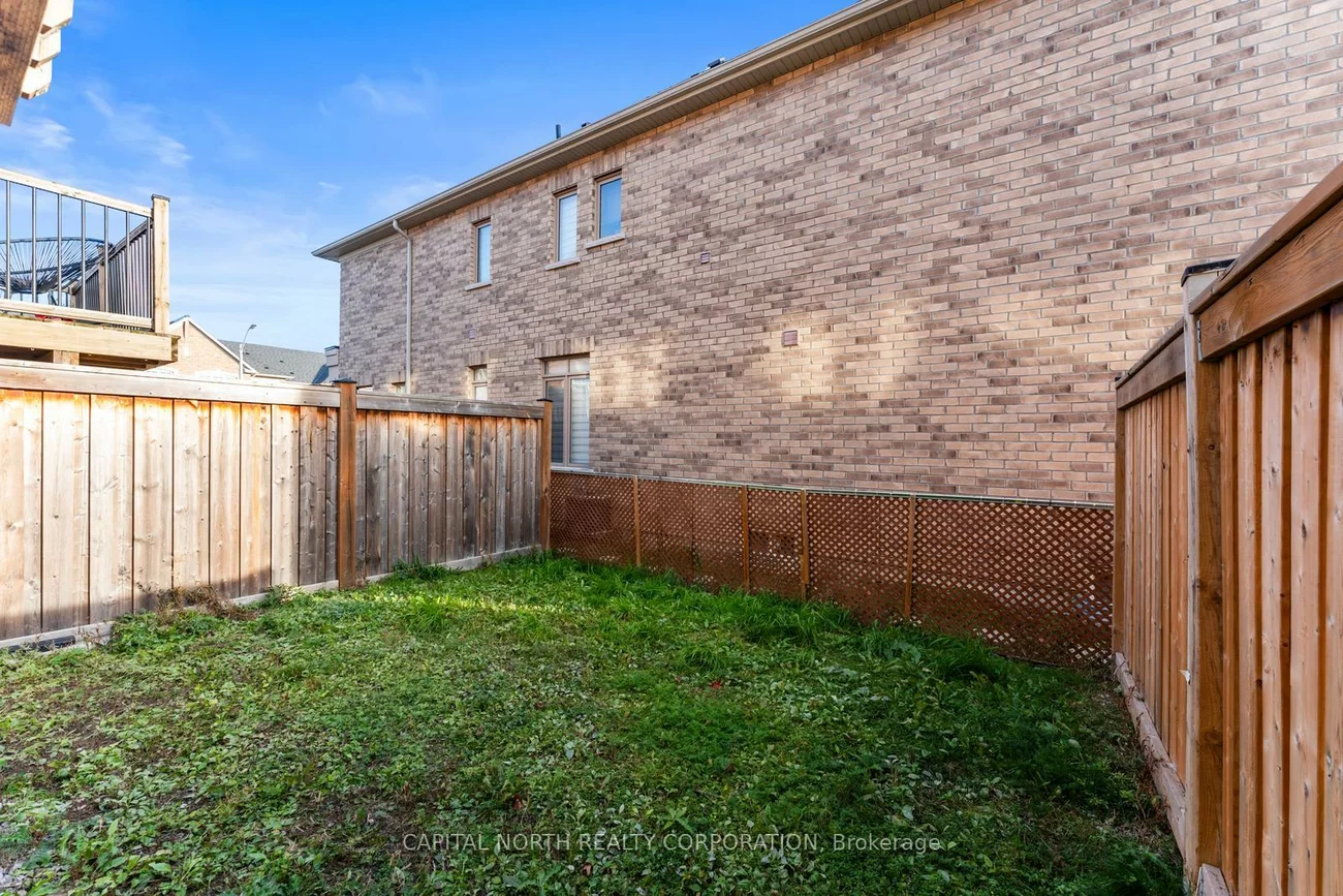 84, Fortis, Bradford, Bradford West Gwillimbury