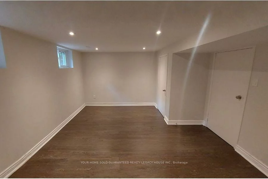 406, Orsi, Bradford, Bradford West Gwillimbury