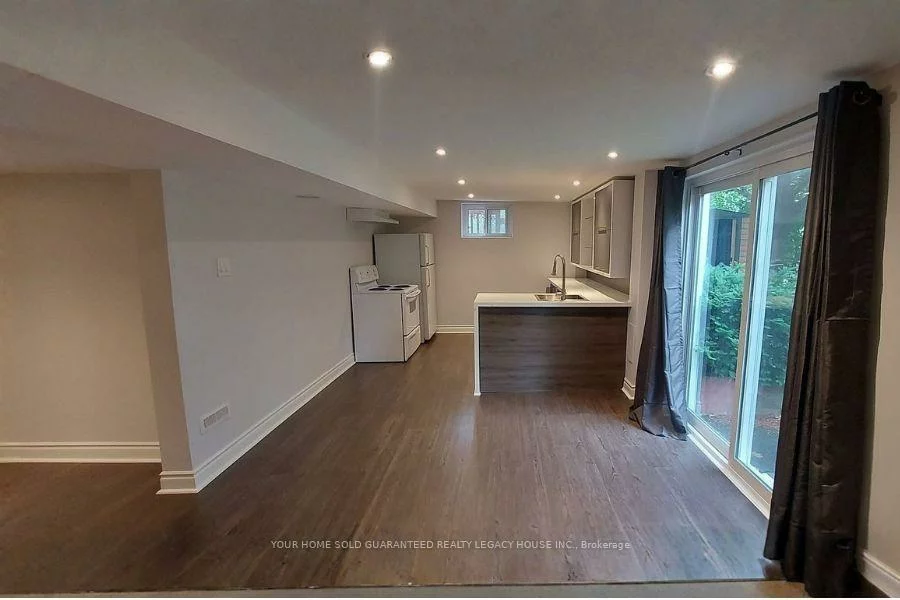 406, Orsi, Bradford, Bradford West Gwillimbury