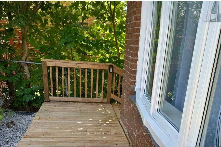 406, Orsi, Bradford, Bradford West Gwillimbury
