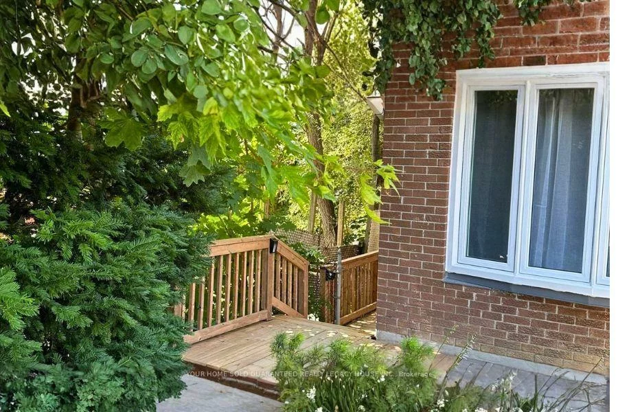 406, Orsi, Bradford, Bradford West Gwillimbury