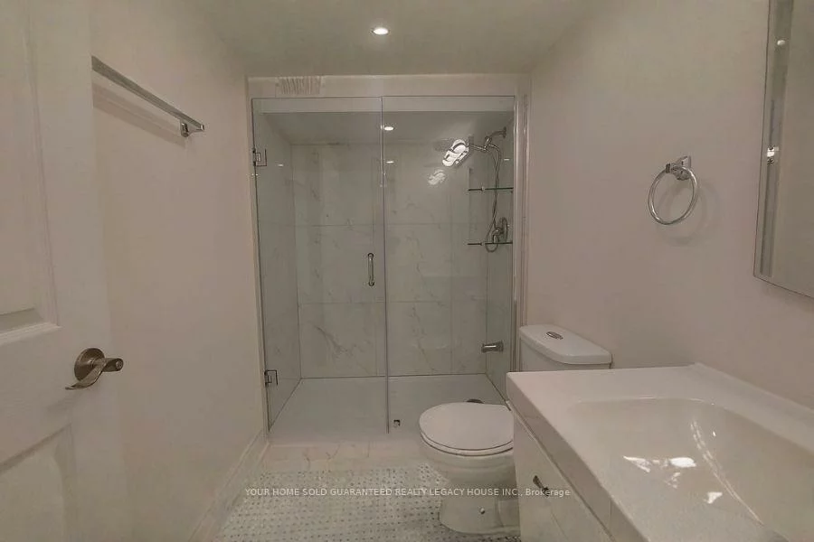 406, Orsi, Bradford, Bradford West Gwillimbury
