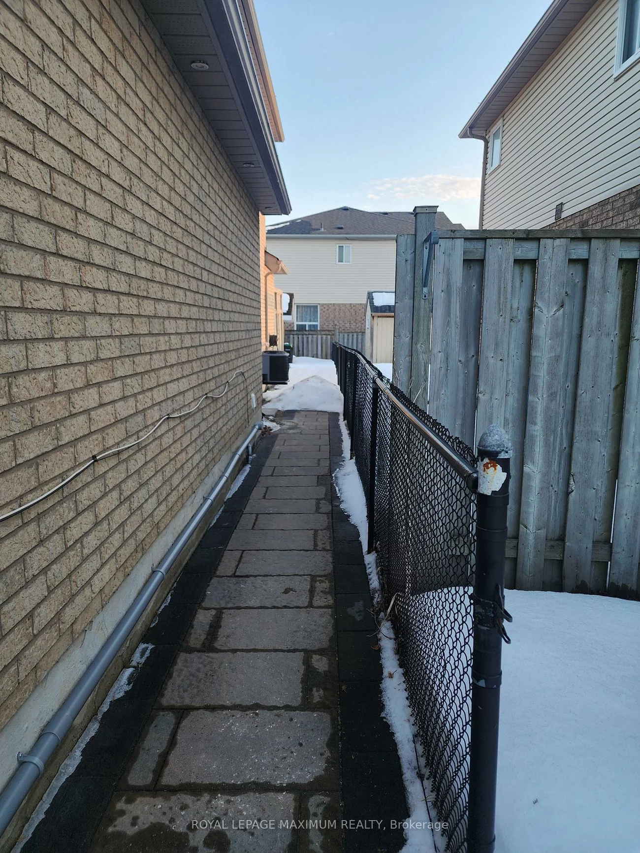 87, Breeze, Bradford, Bradford West Gwillimbury