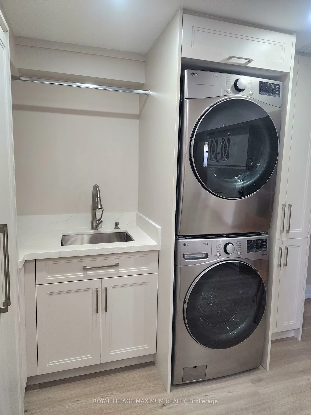 87, Breeze, Bradford, Bradford West Gwillimbury