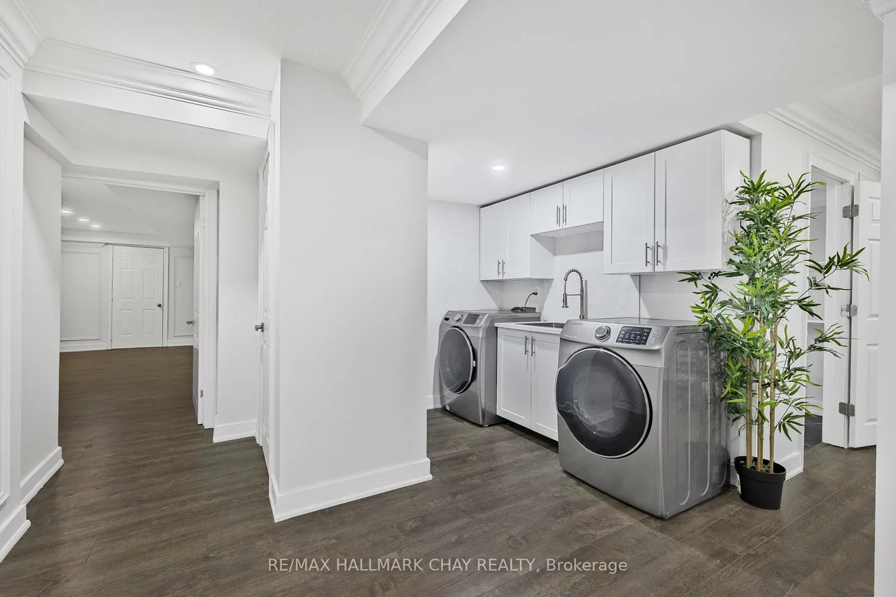 23, Tyndall, Bradford, Bradford West Gwillimbury