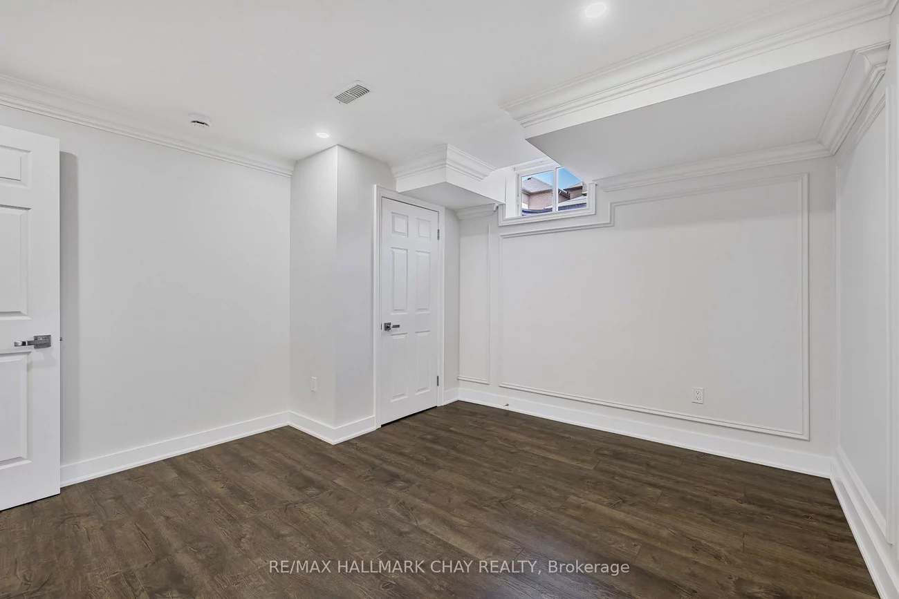 23, Tyndall, Bradford, Bradford West Gwillimbury