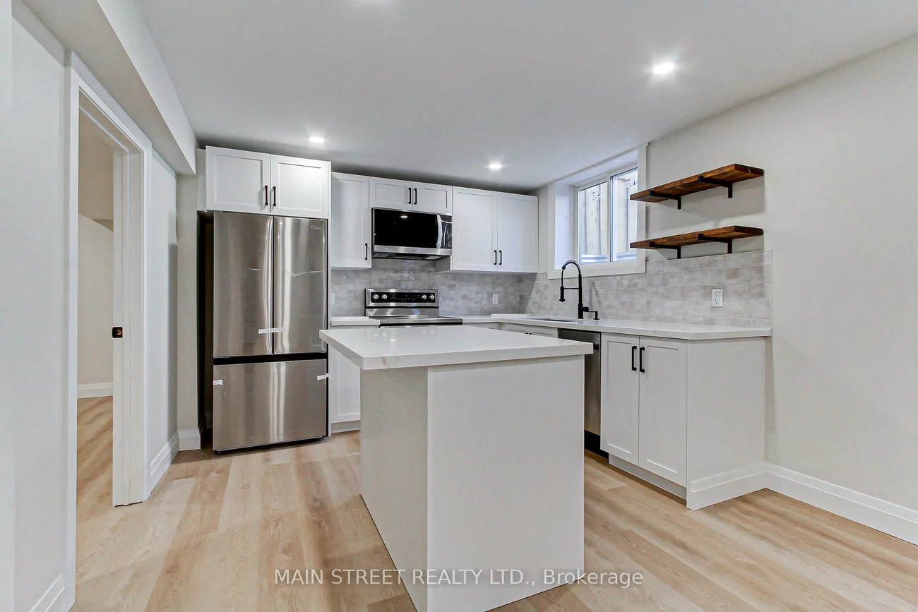 4, Carrington, Bradford, Bradford West Gwillimbury