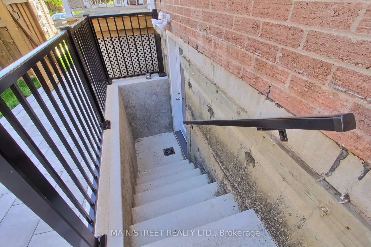 4, Carrington, Bradford, Bradford West Gwillimbury