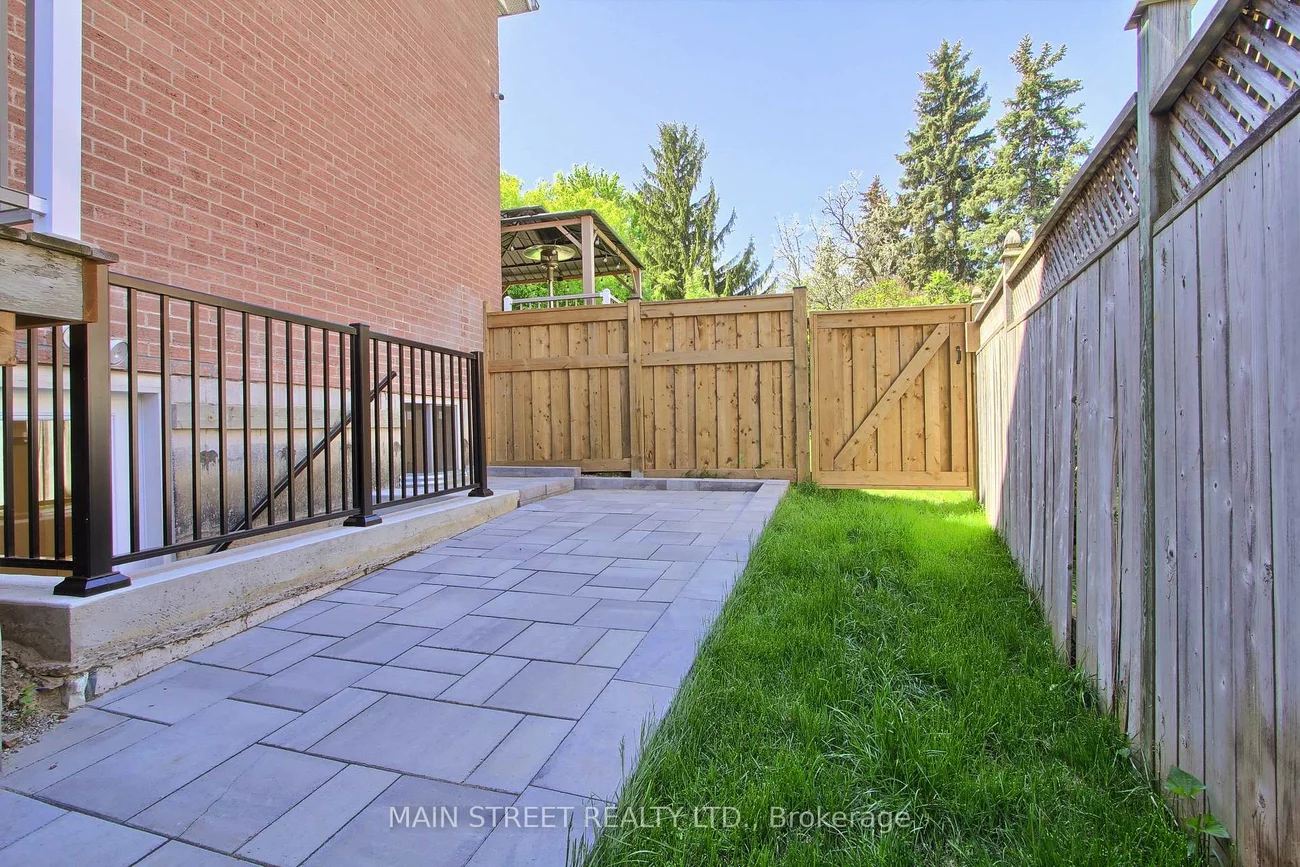 4, Carrington, Bradford, Bradford West Gwillimbury
