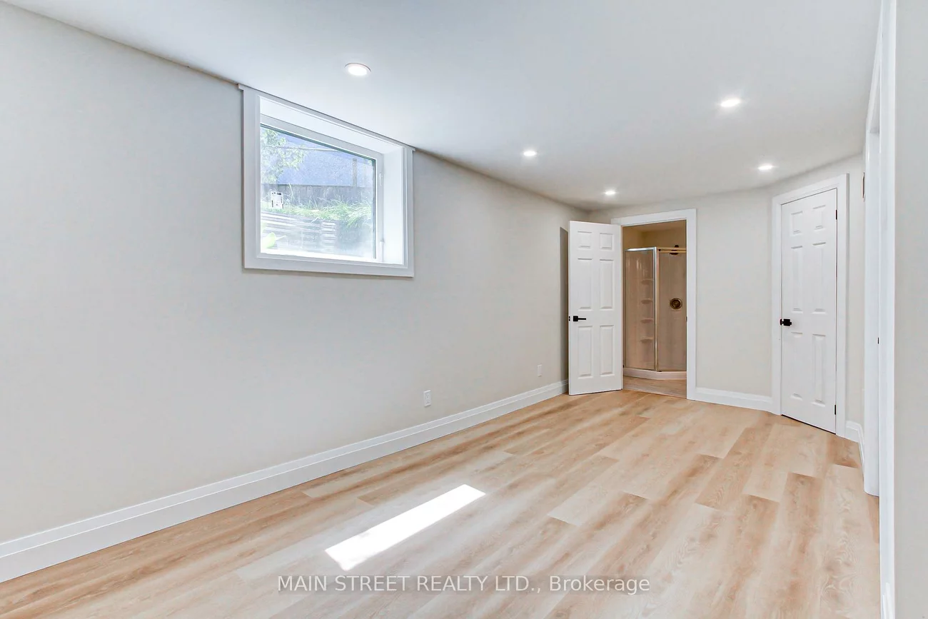 4, Carrington, Bradford, Bradford West Gwillimbury