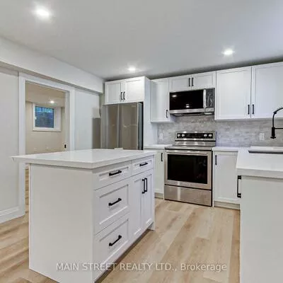 4, Carrington, Bradford, Bradford West Gwillimbury