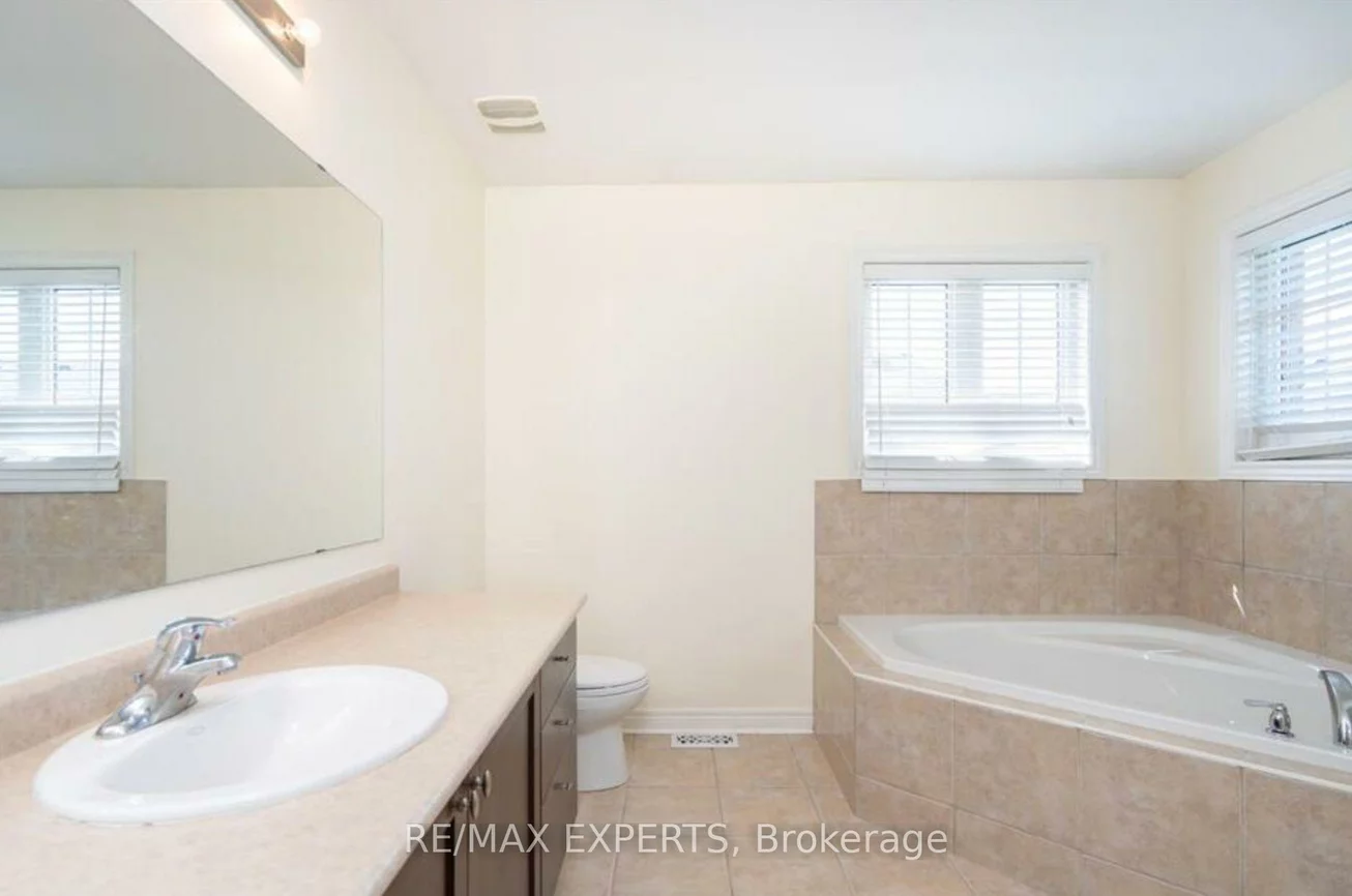 4, Trailside, Bradford, Bradford West Gwillimbury