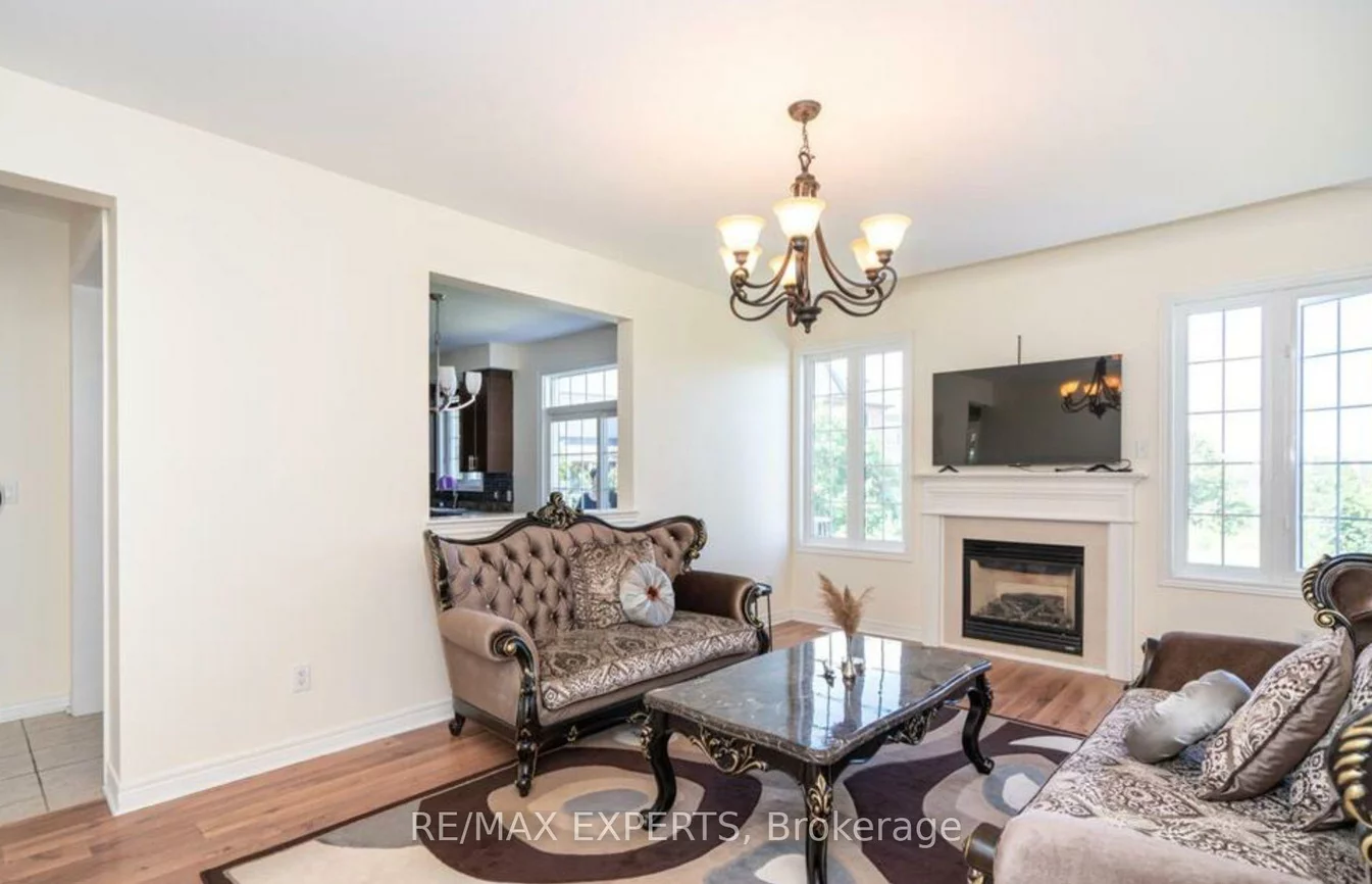 4, Trailside, Bradford, Bradford West Gwillimbury