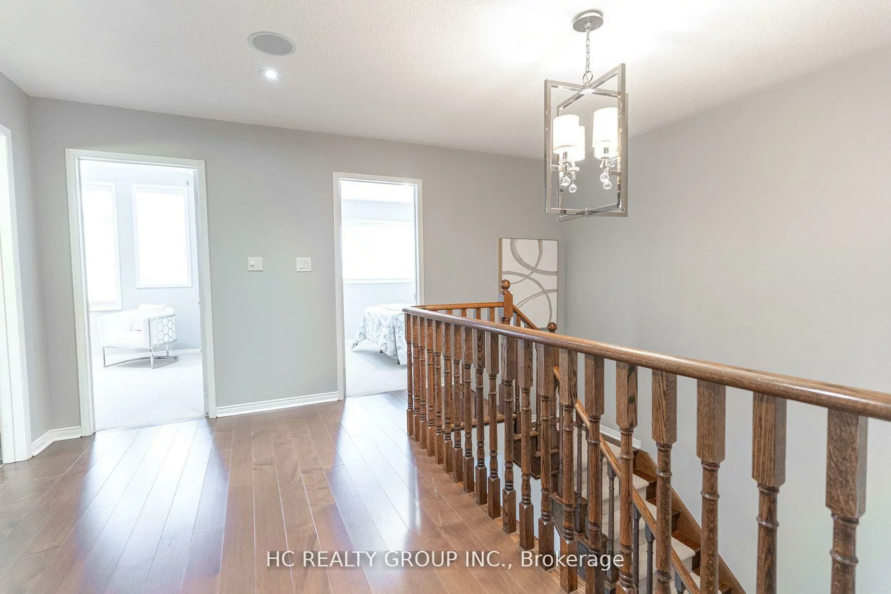 215, Armstrong, Bradford, Bradford West Gwillimbury
