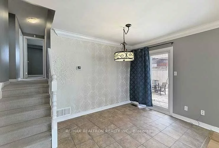 26, John, Bradford, Bradford West Gwillimbury