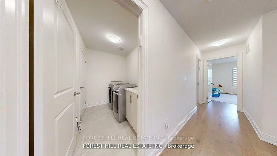 54, Montrose, Bradford, Bradford West Gwillimbury