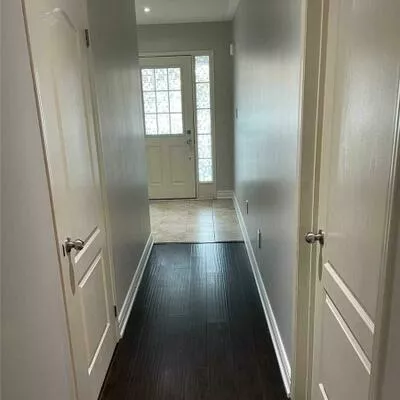 122, Russel, Bradford, Bradford West Gwillimbury