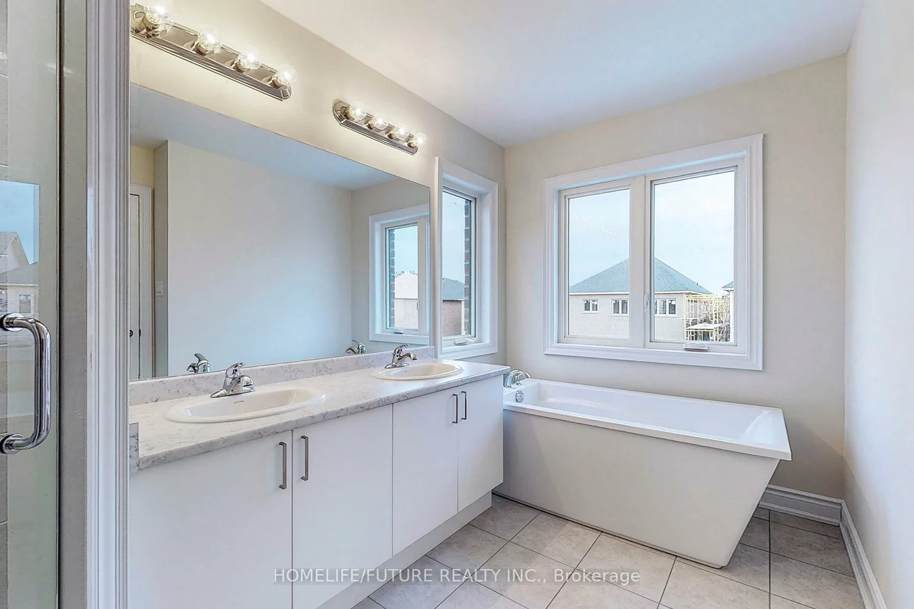 227, Heritage, Bradford, Bradford West Gwillimbury