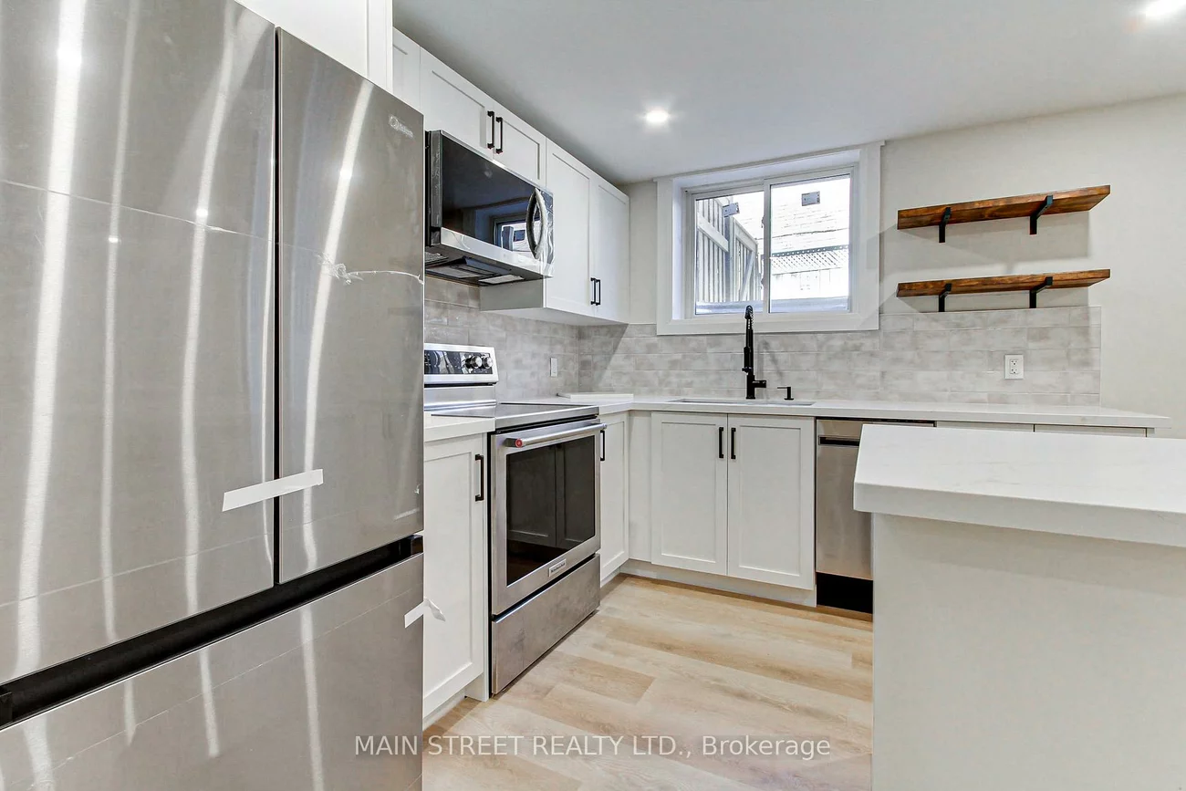 4, Carrington, Bradford, Bradford West Gwillimbury