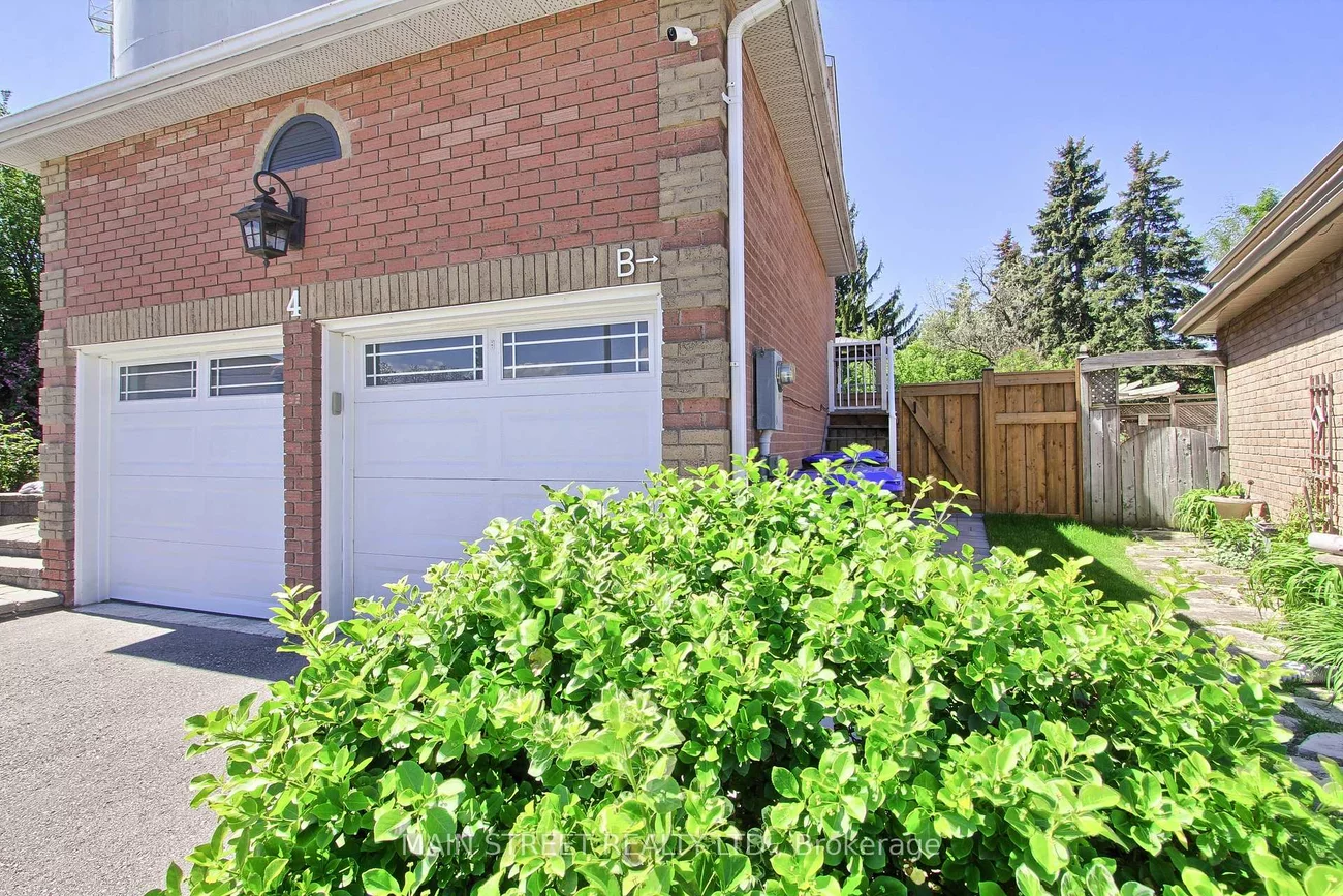 4, Carrington, Bradford, Bradford West Gwillimbury