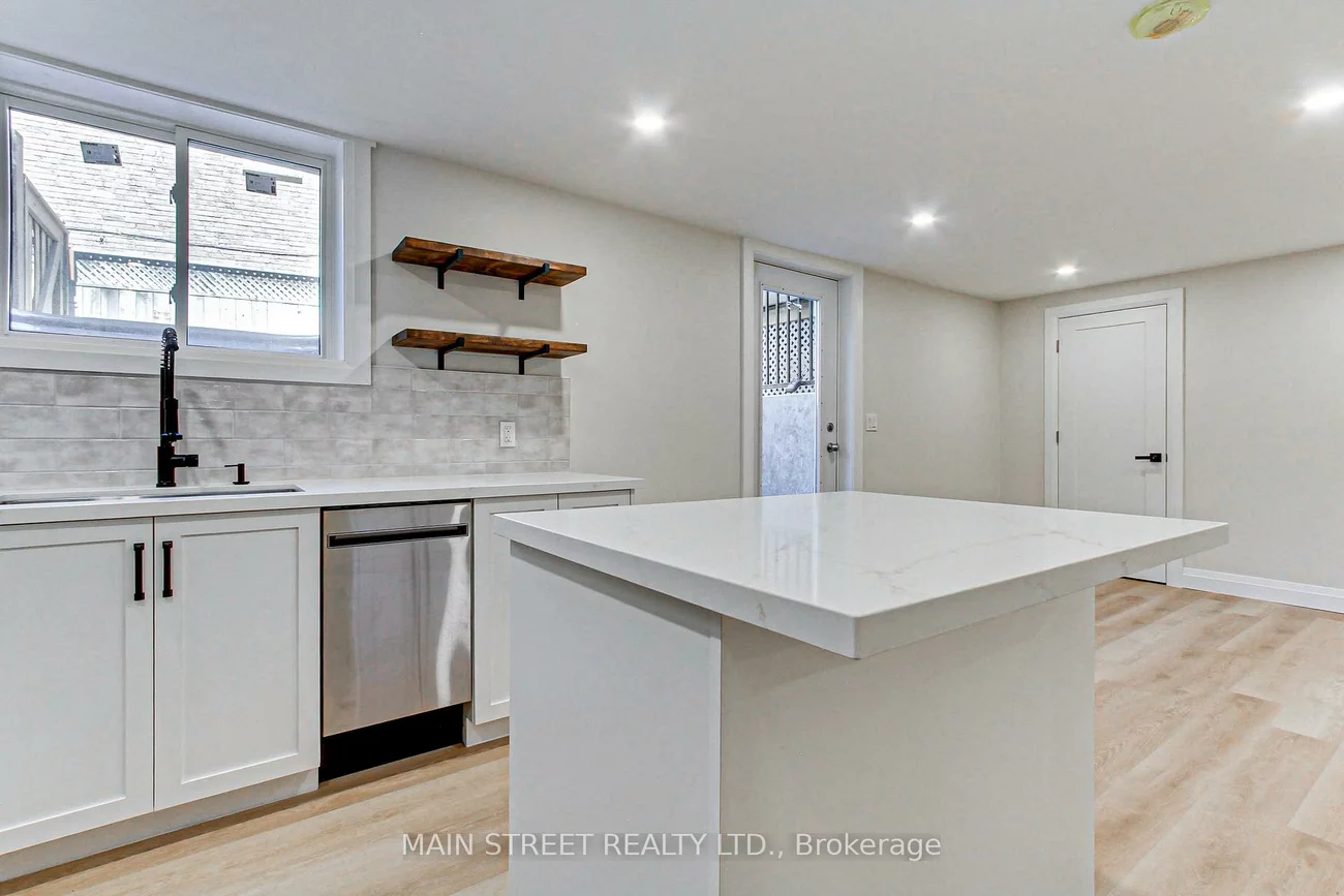 4, Carrington, Bradford, Bradford West Gwillimbury