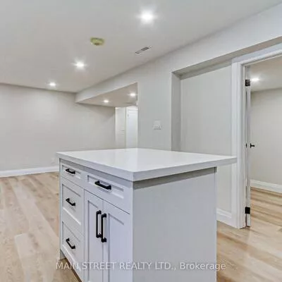 4, Carrington, Bradford, Bradford West Gwillimbury