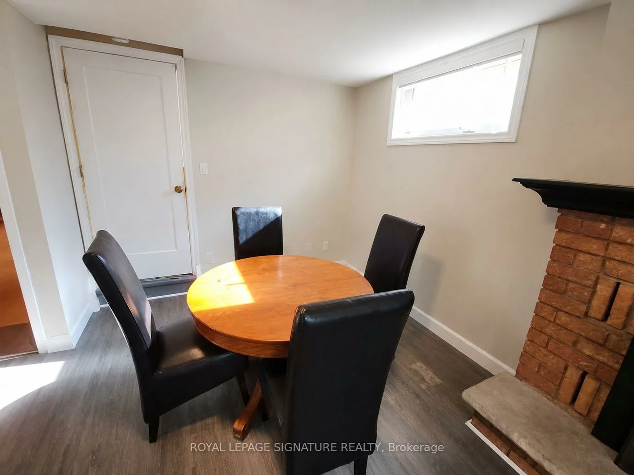 304, Orsi, Bradford, Bradford West Gwillimbury