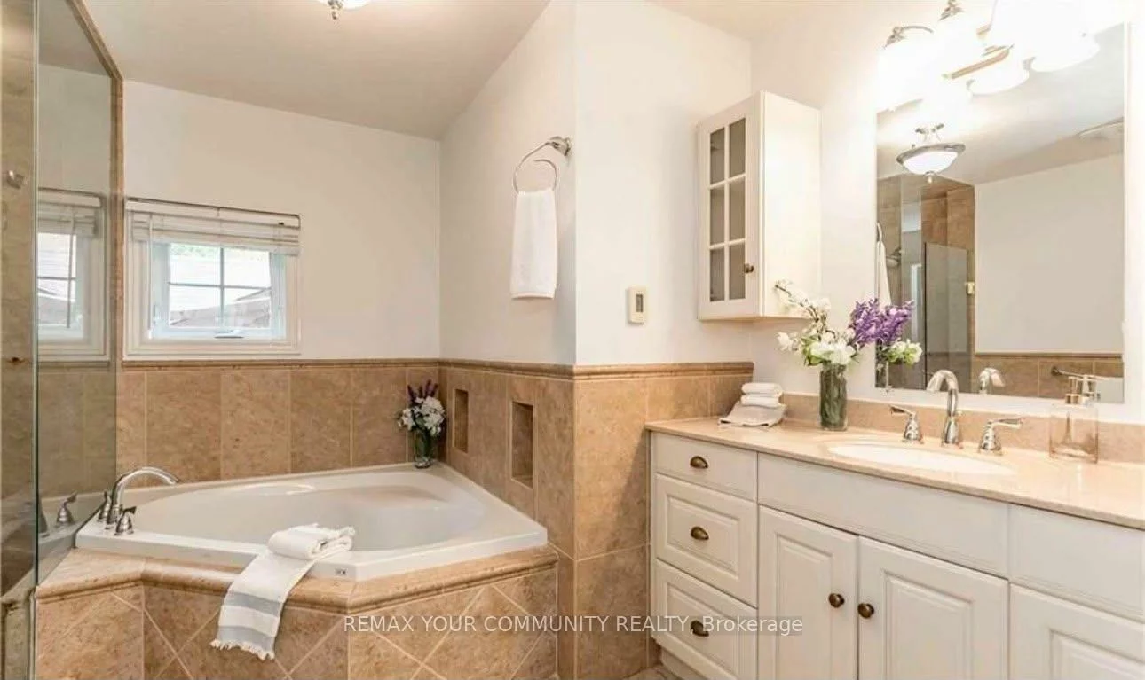 72, Depeuter, Bradford, Bradford West Gwillimbury
