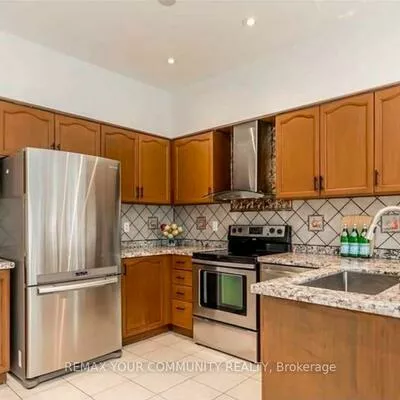 72, Depeuter, Bradford, Bradford West Gwillimbury