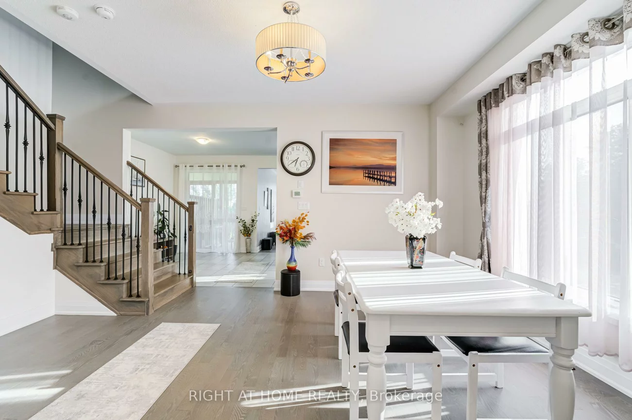 70, Westlake, Bradford, Bradford West Gwillimbury