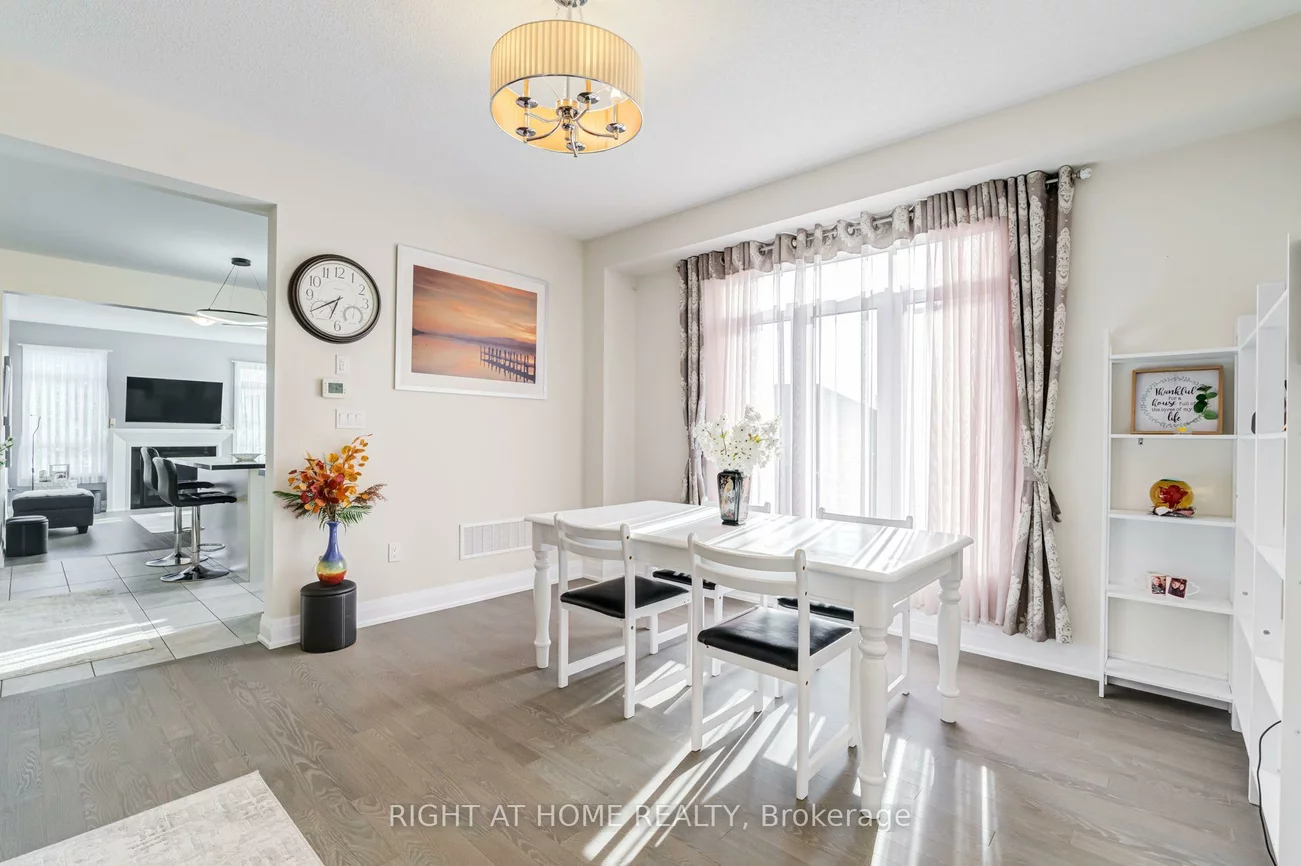 70, Westlake, Bradford, Bradford West Gwillimbury